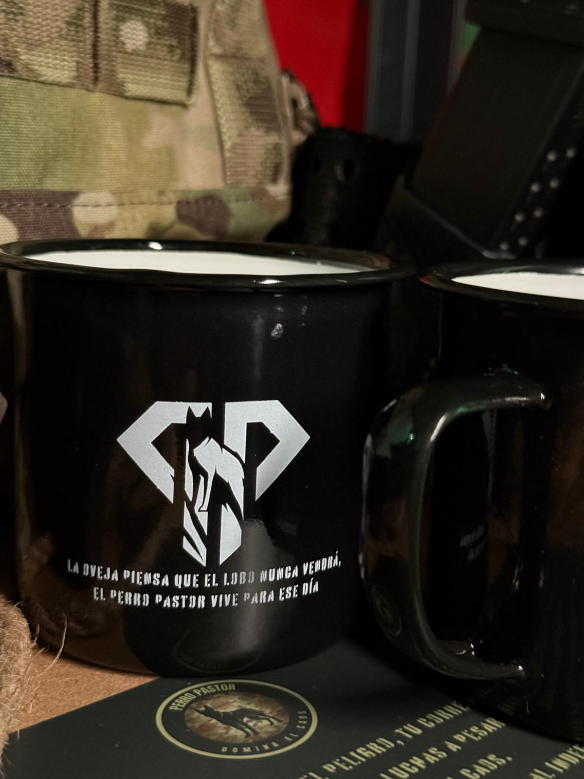 Taza de metal